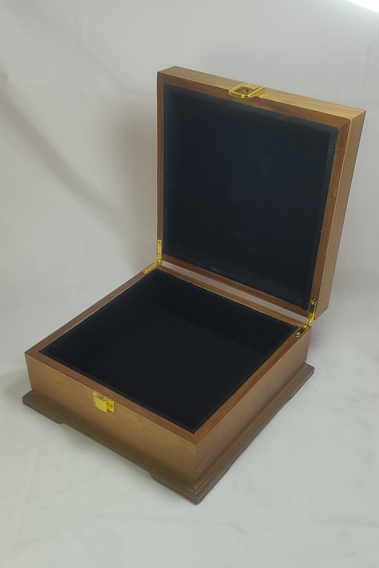 جعبه نفیس چوبی گره مدل یلدا راش درجه 2 کد370